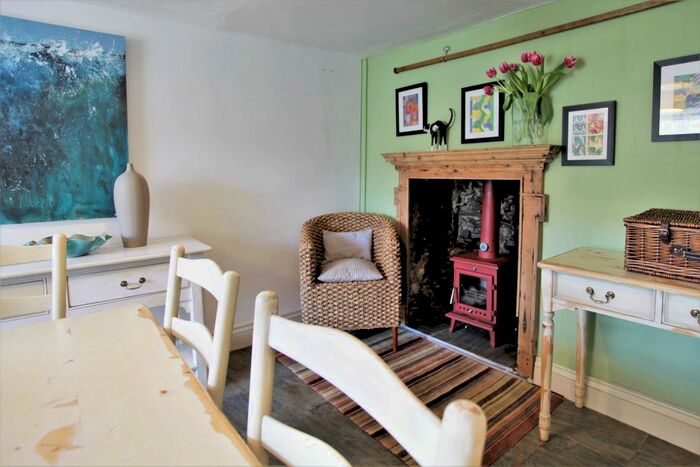 3 Bedroom Town House To Rent In Duncombe Street, Kingsbridge, TQ7