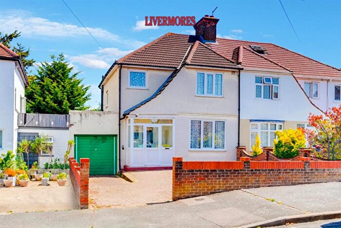 3 Bedroom Semi Detached House For Sale In Heathview Avenue, Crayford, Dartford, DA1