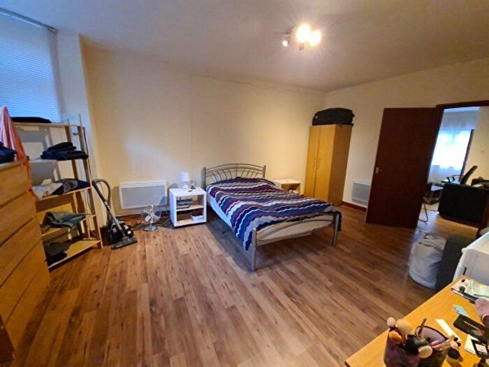 1 Bedroom Flat To Rent In Royal Park Terrace, Leeds, LS6