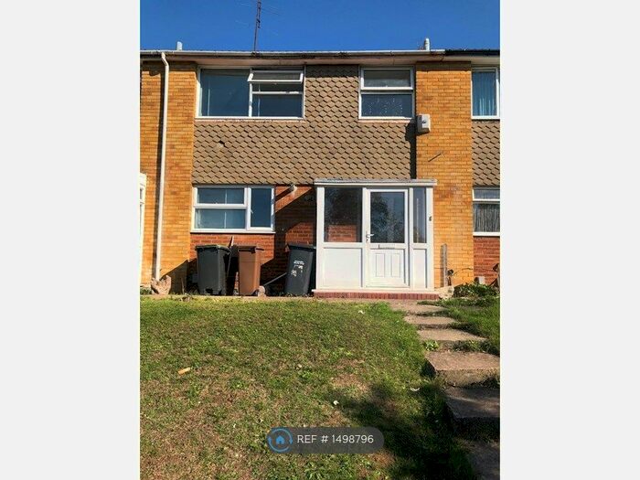 3 Bedroom Terraced House To Rent In Polzeath Close, Luton, LU2