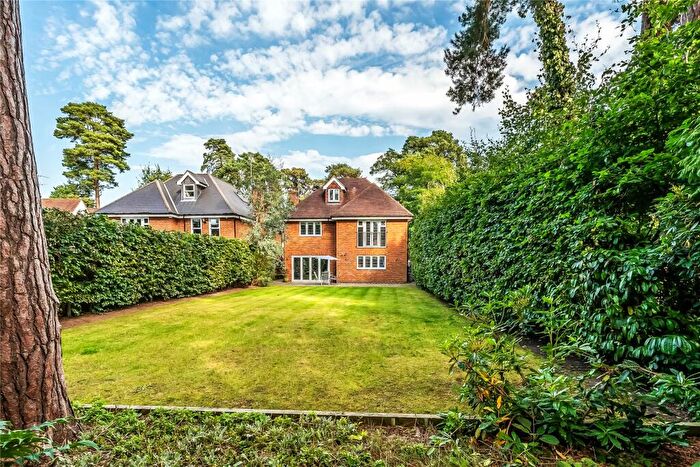 6 Bedroom Detached House For Sale In Maybury Hill, Woking, GU22