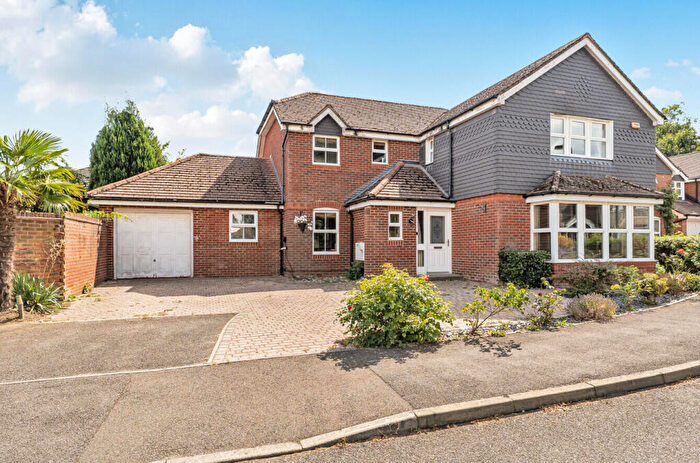 4 Bedroom Detached House For Sale In Dean Way, Storrington, Pulborough, RH20