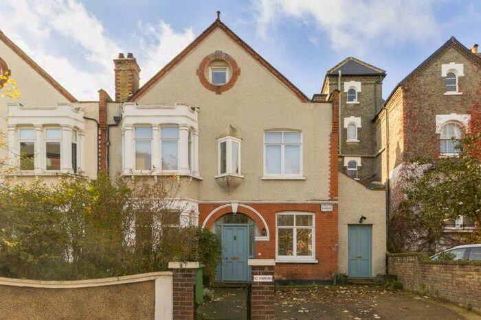 2 Bedroom Flat To Rent In Carleton Gardens, Brecknock Road, London, N19
