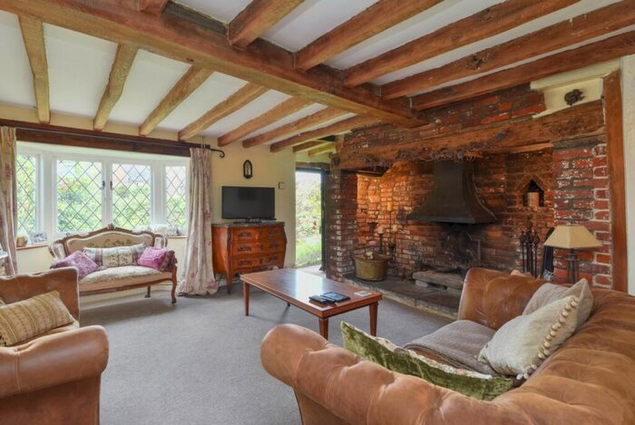 3 Bedroom Semi-Detached House For Sale In Mount Pleasant, Buckland Lane, CT3