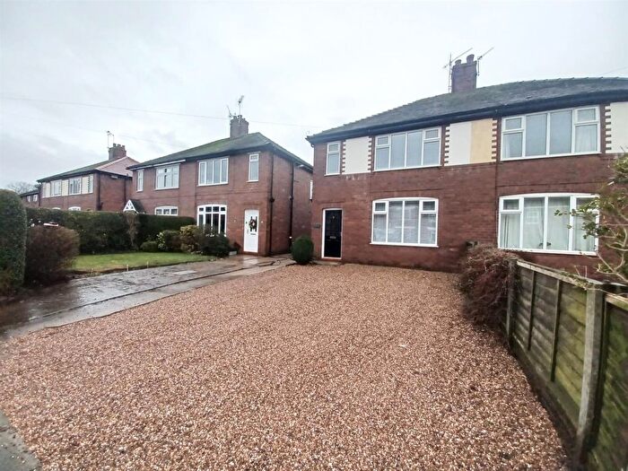 3 Bedroom Semi-detached House To Rent In Newfield Street, Sandbach, CW11