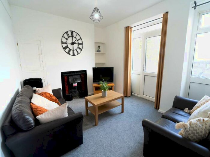 5 Bedroom Terraced House To Rent In Fron Oleu, The Crescent, Bangor, LL57