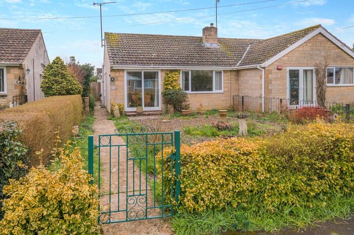 2 Bedroom Bungalow For Sale In Riverway, South Cerney, Cirencester, Gloucestershire, GL7