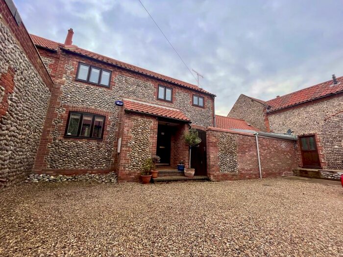 2 Bedroom House To Rent In Wyndham Street, NR26