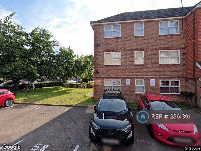 2 Bedroom Flat To Rent In Dudley Close, Chafford Hundred, Grays, RM16