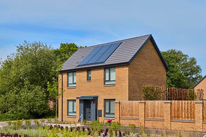 3 Bedroom Detached House For Sale In Clos Maria, Cardiff, CF3