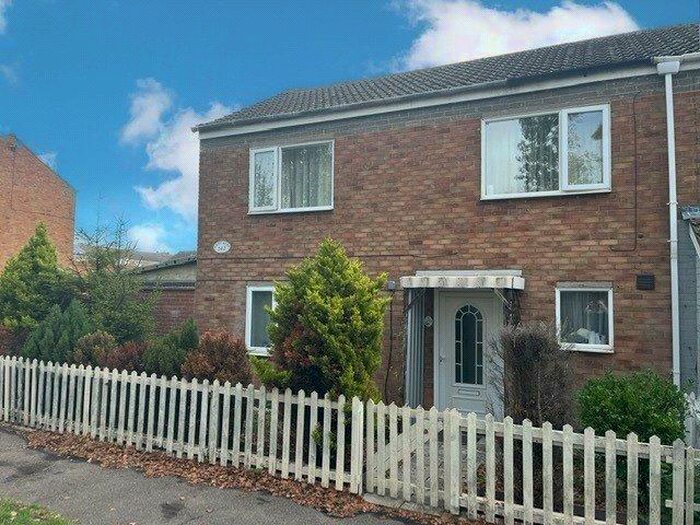 3 Bedroom End Of Terrace House To Rent In Kent Road, Huntingdon, Cambridgeshire, PE29