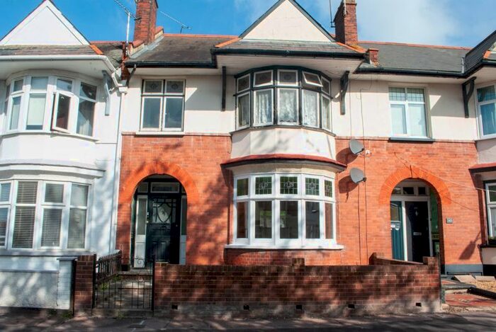 2 Bedroom Flat To Rent In Pall Mall, Leigh-On-Sea, SS9