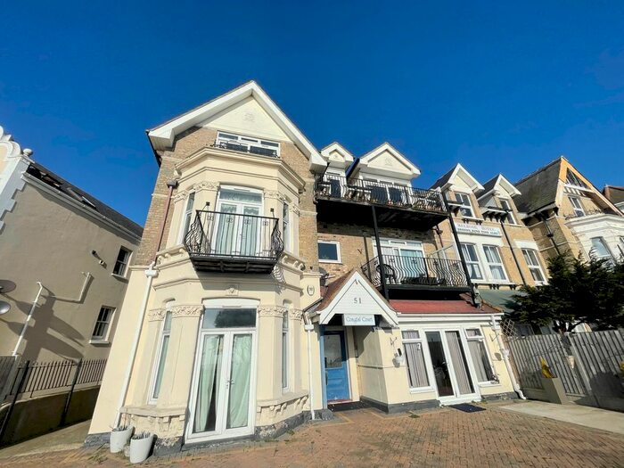 2 Bedroom Flat To Rent In Marine Parade East, Clacton-On-Sea, CO15