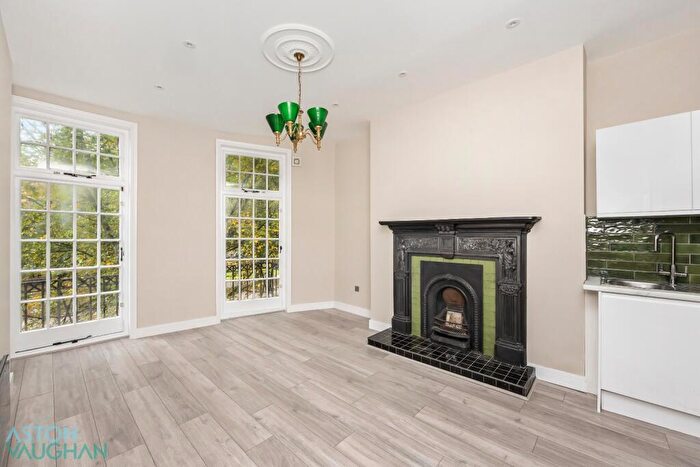 2 Bedroom Flat To Rent In Gloucester Place, Brighton, BN1