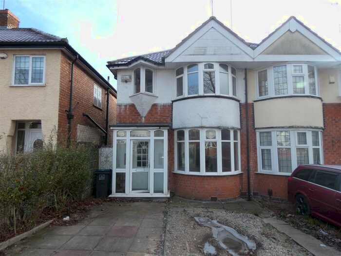 3 Bedroom Semi-Detached House To Rent In Gleneagles Road, Yardley, Birmingham, B26