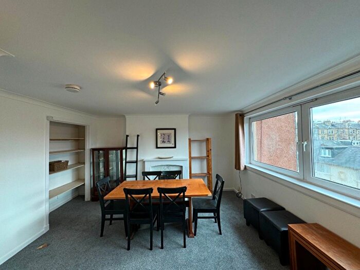 3 Bedroom Flat To Rent In Harden Place, Polwarth, Edinburgh, EH11