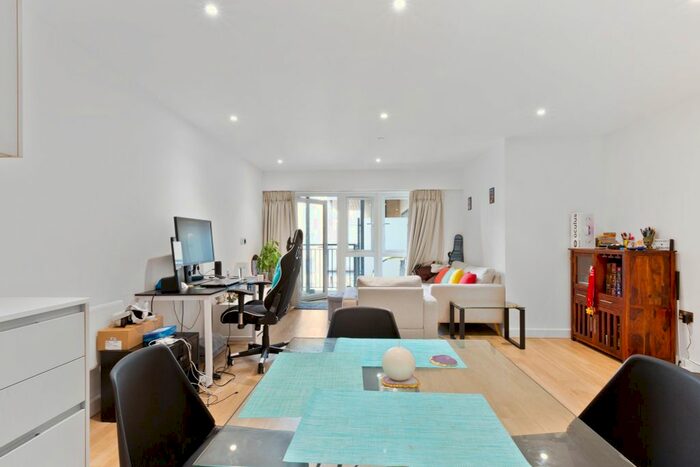 1 Bedroom Flat To Rent In Caversham Road, London, NW9