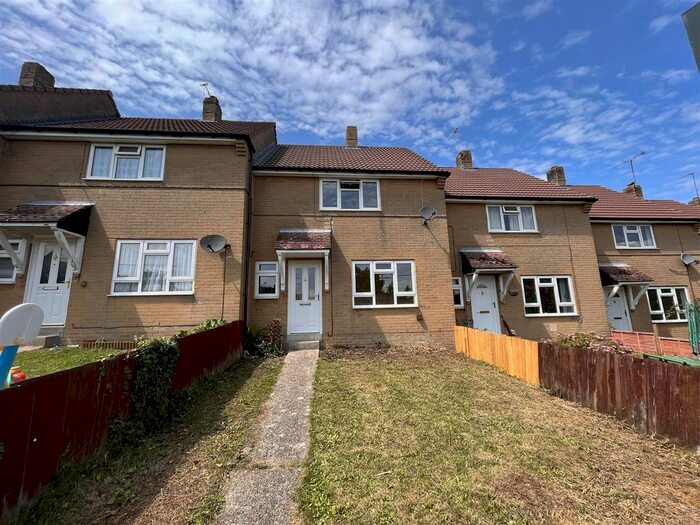 2 Bedroom Property To Rent In Summerfields, Henstridge, Templecombe, BA8