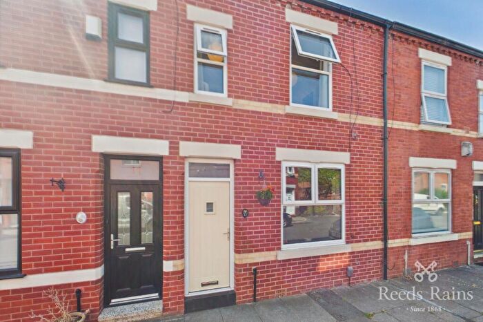 2 Bedroom Terraced House For Sale In Southbourne Street, Salford, M6
