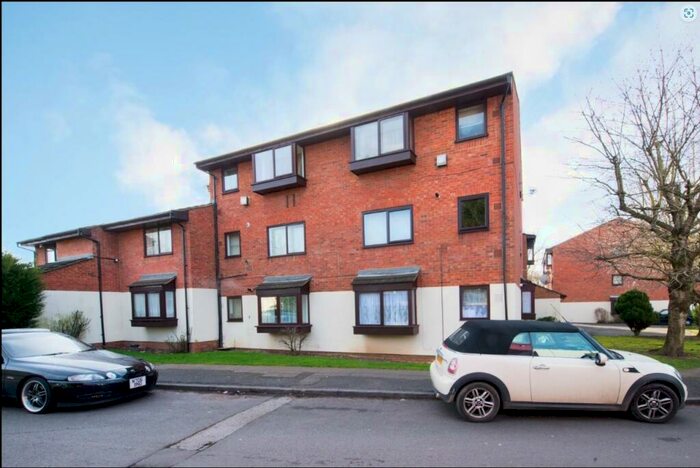 1 Bedroom Flat To Rent In Wheatley Close, Hendon, NW4