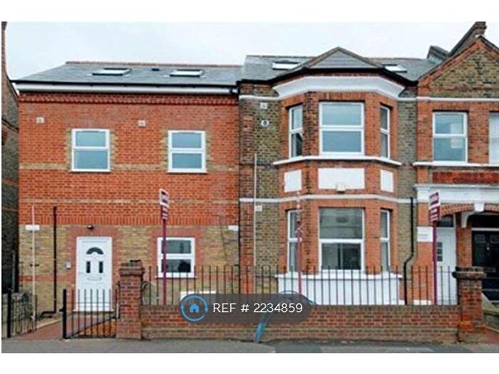 1 Bedroom Flat To Rent In Honor Oak Park, London, SE23