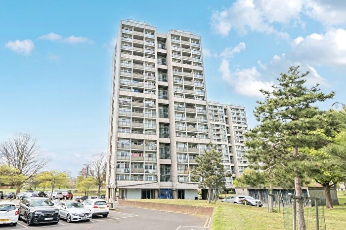 2 Bedroom Flat To Rent In Brandon Estate, London, SE17