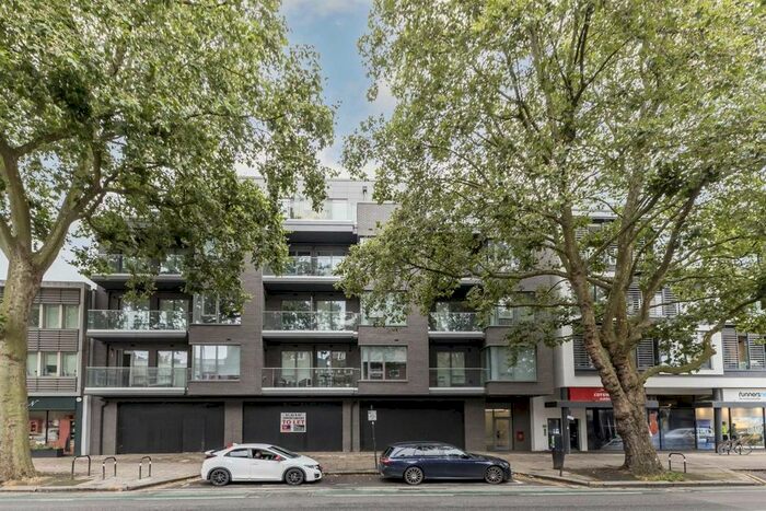 1 Bedroom Flat To Rent In Chiswick High Road, London, W4