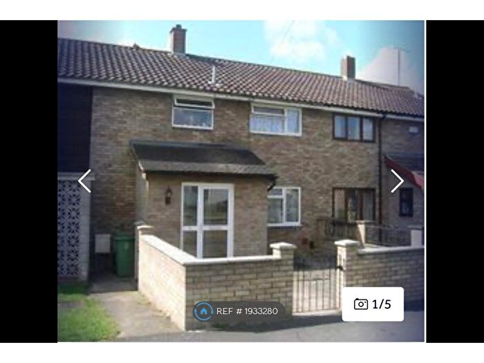 3 Bedroom Terraced House To Rent In Coniston Green, Aylesbury, HP20