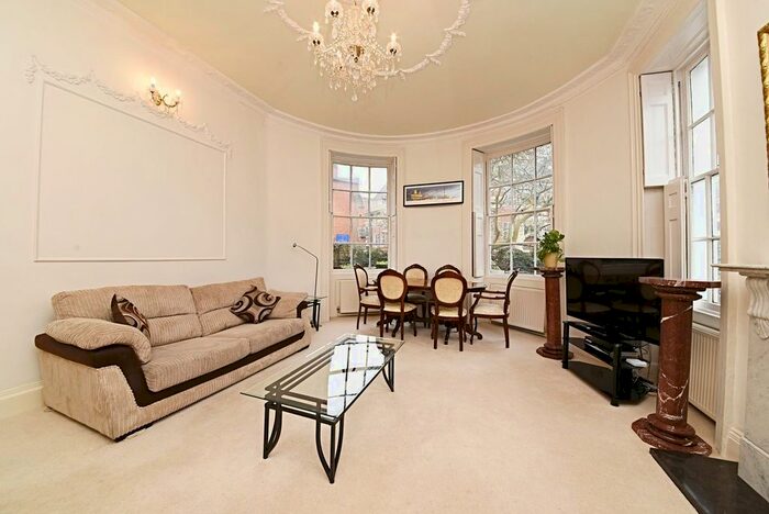 1 Bedroom Flat To Rent In Park Road, London, NW1