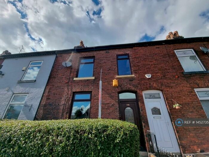 3 Bedroom Terraced House To Rent In Manchester Old Road, Middleton, Manchester, M24