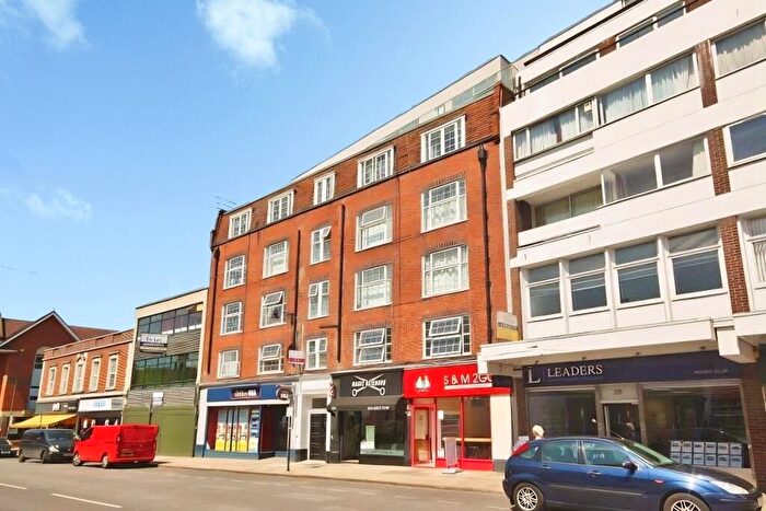Studio For Sale In High Street, Guildford, Surrey, GU1