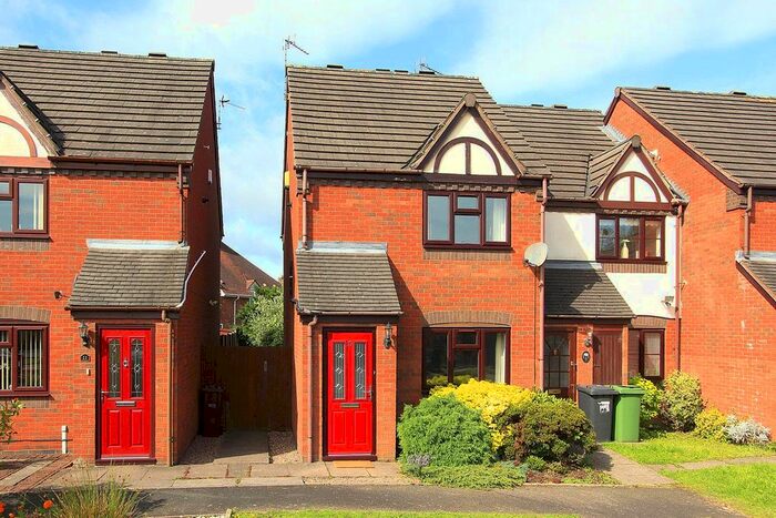 2 Bedroom End Of Terrace House To Rent In Lutley Close, Bradmore, Wolverhampton, WV3