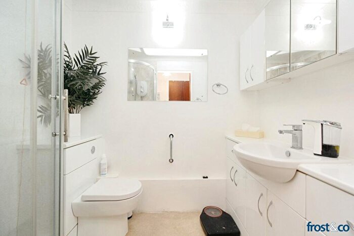1 Bedroom Retirement Property To Rent In Seldown Road, Poole, BH15