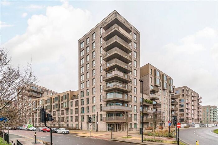 2 Bedroom Flat To Rent In Southern Way, Greenwich, SE10