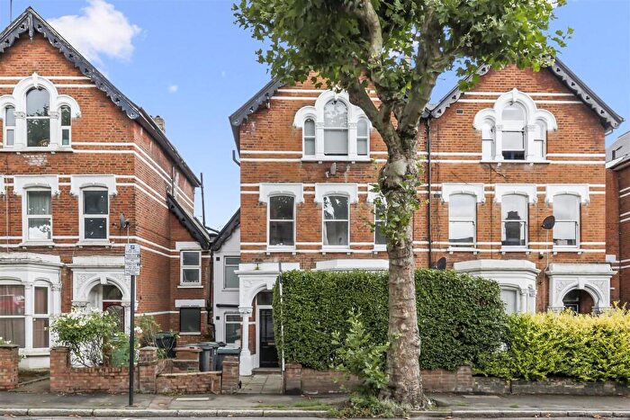 2 Bedroom Flat To Rent In Oakfield Road, Stroud Green, N4