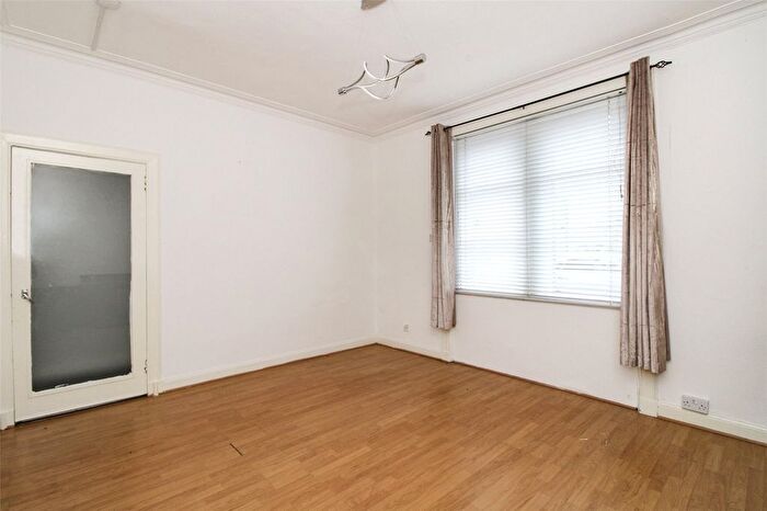 1 Bedroom Flat For Sale In Methil Brae, Methil, Leven, Fife, KY8