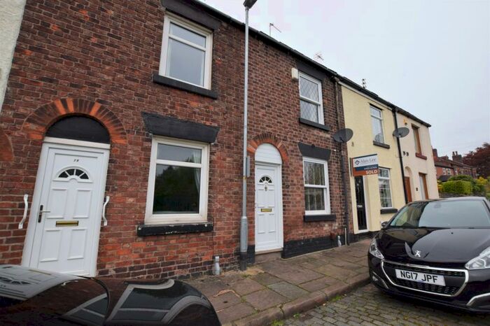 2 Bedroom Terraced House To Rent In Station Street, Macclesfield, SK10