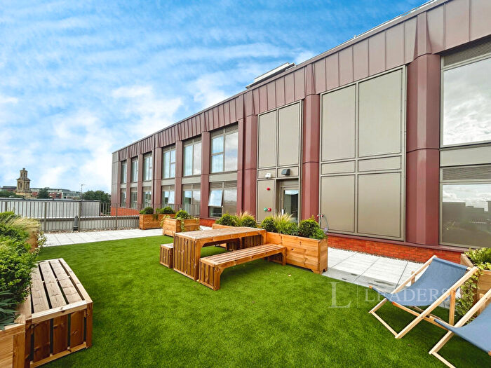 1 Bedroom Apartment To Rent In Apartment, Chapmans Yard, Upper Gough St, B1