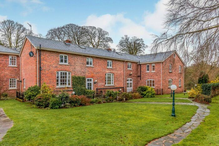 3 Bedroom Town House For Sale In Mere Hall, Warrington Road, Knutsford, Cheshire, WA16