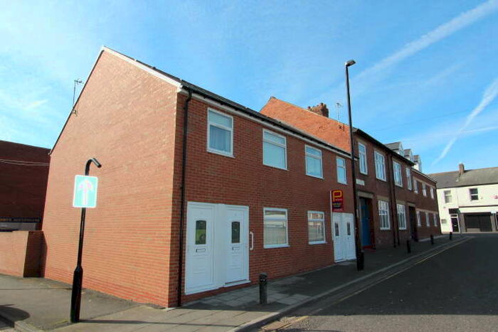 2 Bedroom Flat To Rent In Wellington Street West, North Shields. NE29 6rs. **super Standard**