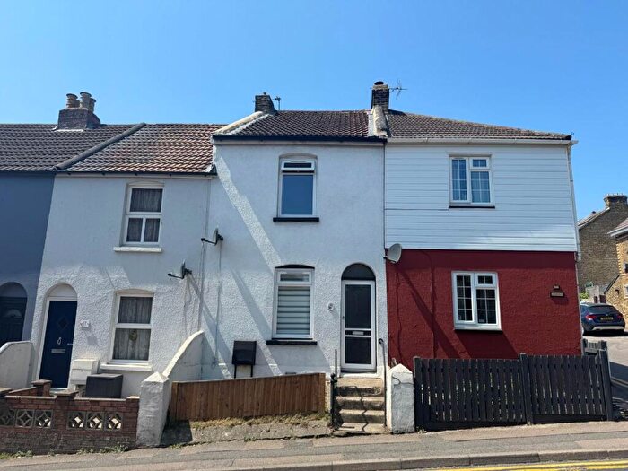 2 Bedroom House To Rent In Bill Street, Strood, Rochester, ME2