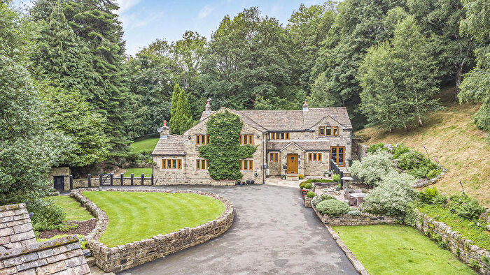 5 Bedroom Country House For Sale In Brook Grains, Ripponden, HX6