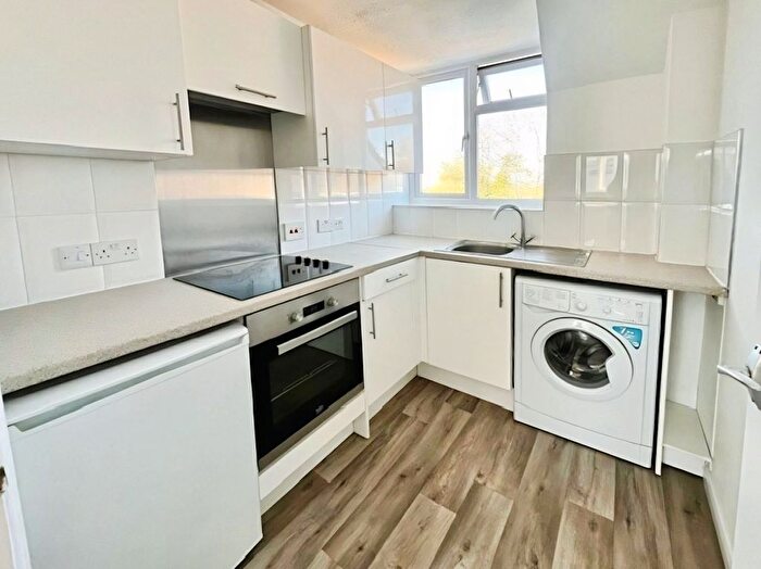 1 Bedroom Studio To Rent In Hill Top Lane, Saffron Walden, CB11