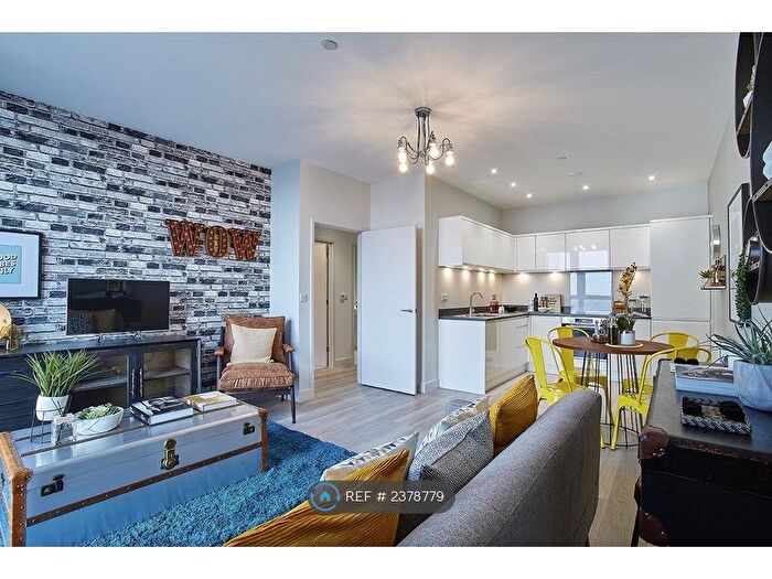 1 Bedroom Flat To Rent In The Ring, Bracknell, RG12