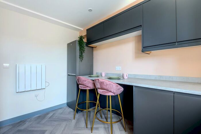 Apartment To Rent In Aylesbury, Buckinghamshire, HP20