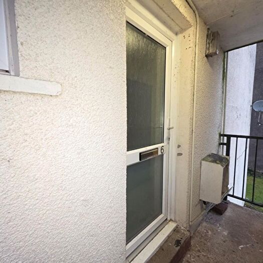 Property To Rent In Gwaun Y Garw, Pontycymer, Bridgend, CF32