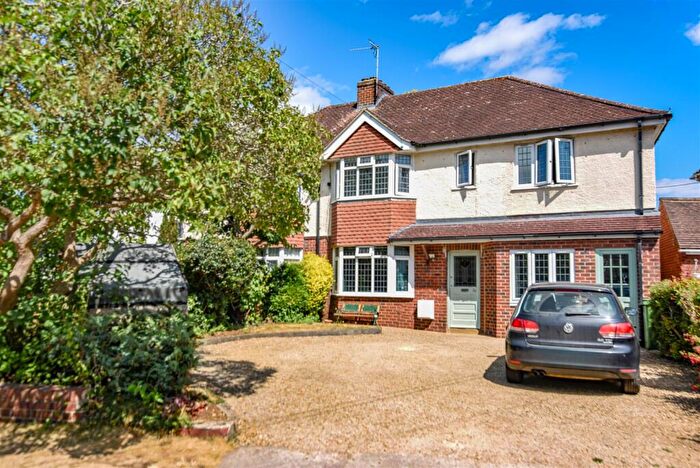 4 Bedroom Semi Detached House For Sale In Kingshill Park, Dursley, GL11