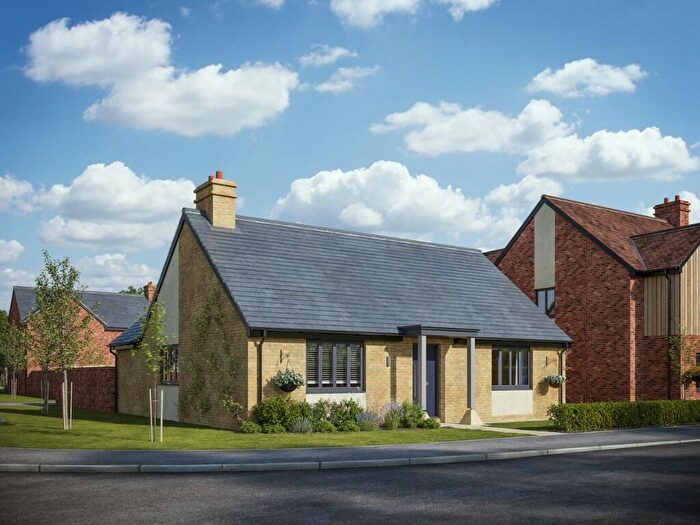 2 Bedroom Detached Bungalow For Sale In Loft Grove, MK43