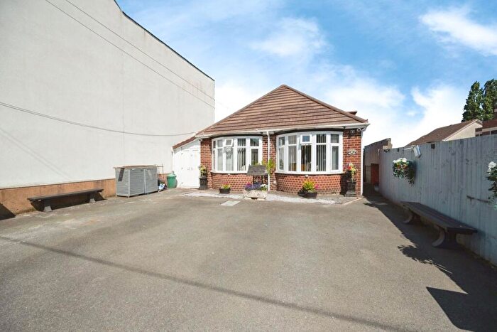 3 Bedroom Detached Bungalow For Sale In Hill Top, West Bromwich, B70