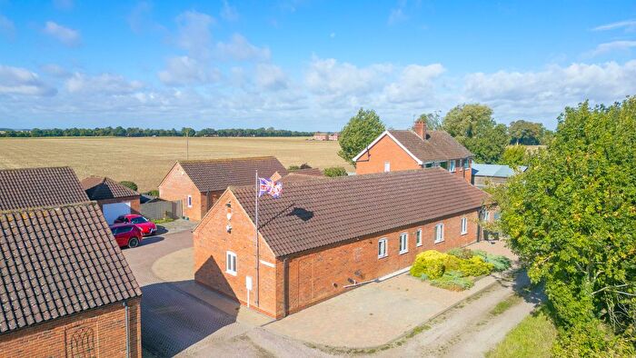 3 Bedroom Detached Bungalow For Sale In Latham Court, Holland Fen, Lincoln, LN4